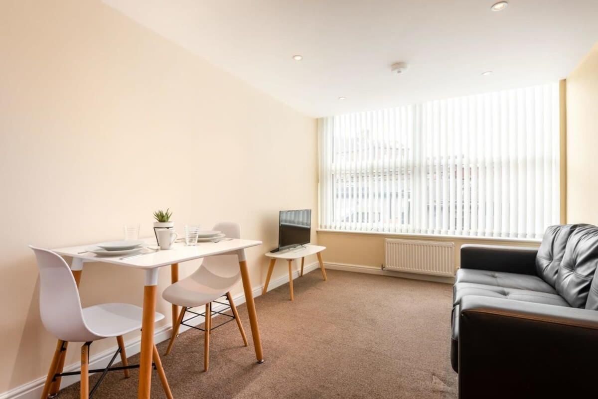 Bright 1 Bedroom Budget Flat In Central Pontefract Exterior foto